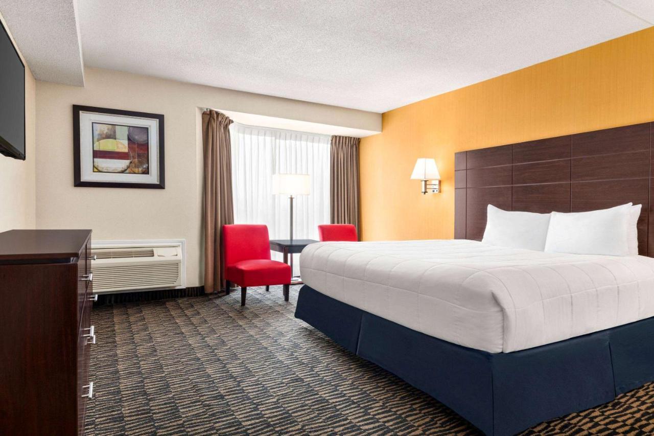 Ramada Plaza by Wyndham Niagara Falls Zewnętrze zdjęcie