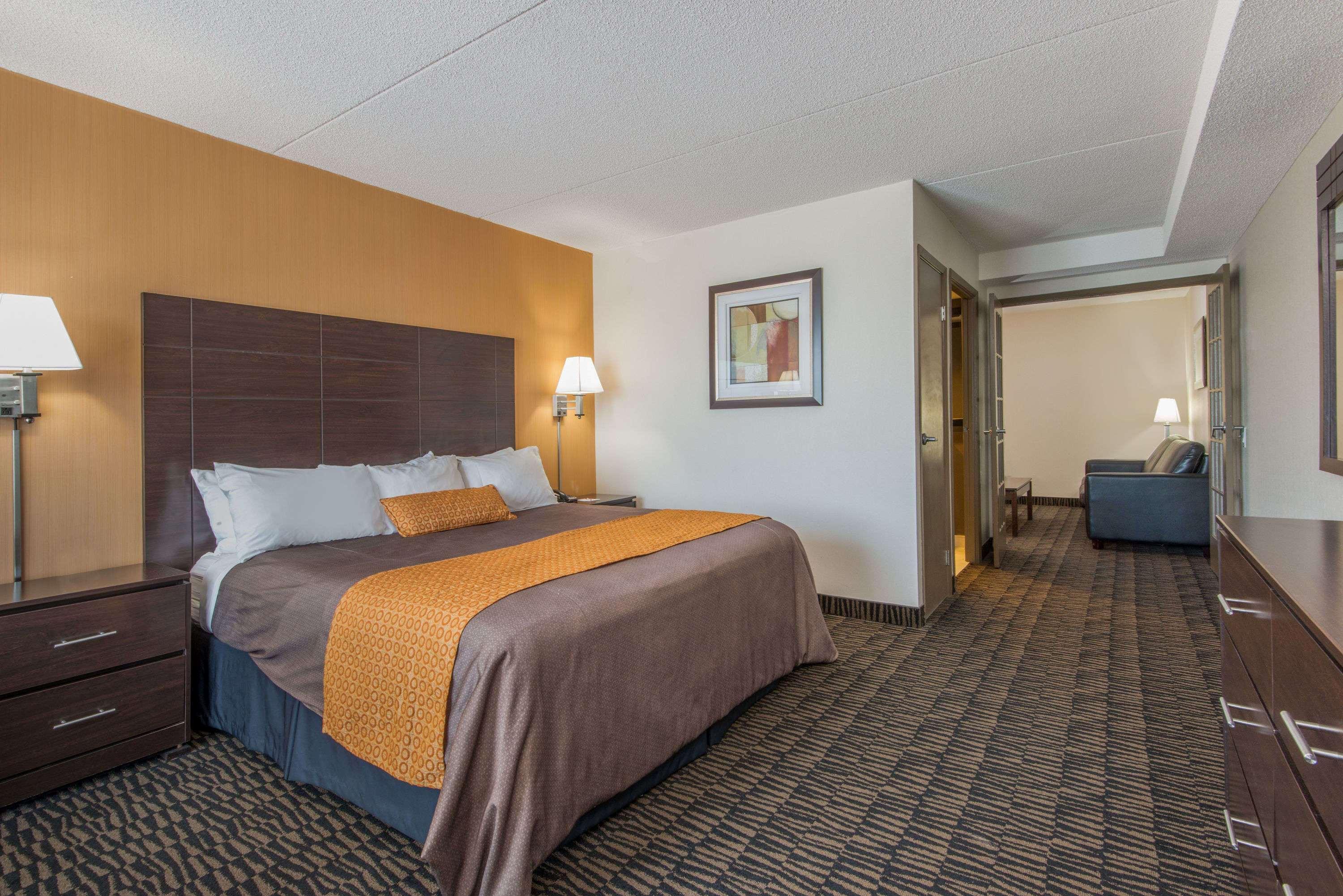 Ramada Plaza by Wyndham Niagara Falls Zewnętrze zdjęcie