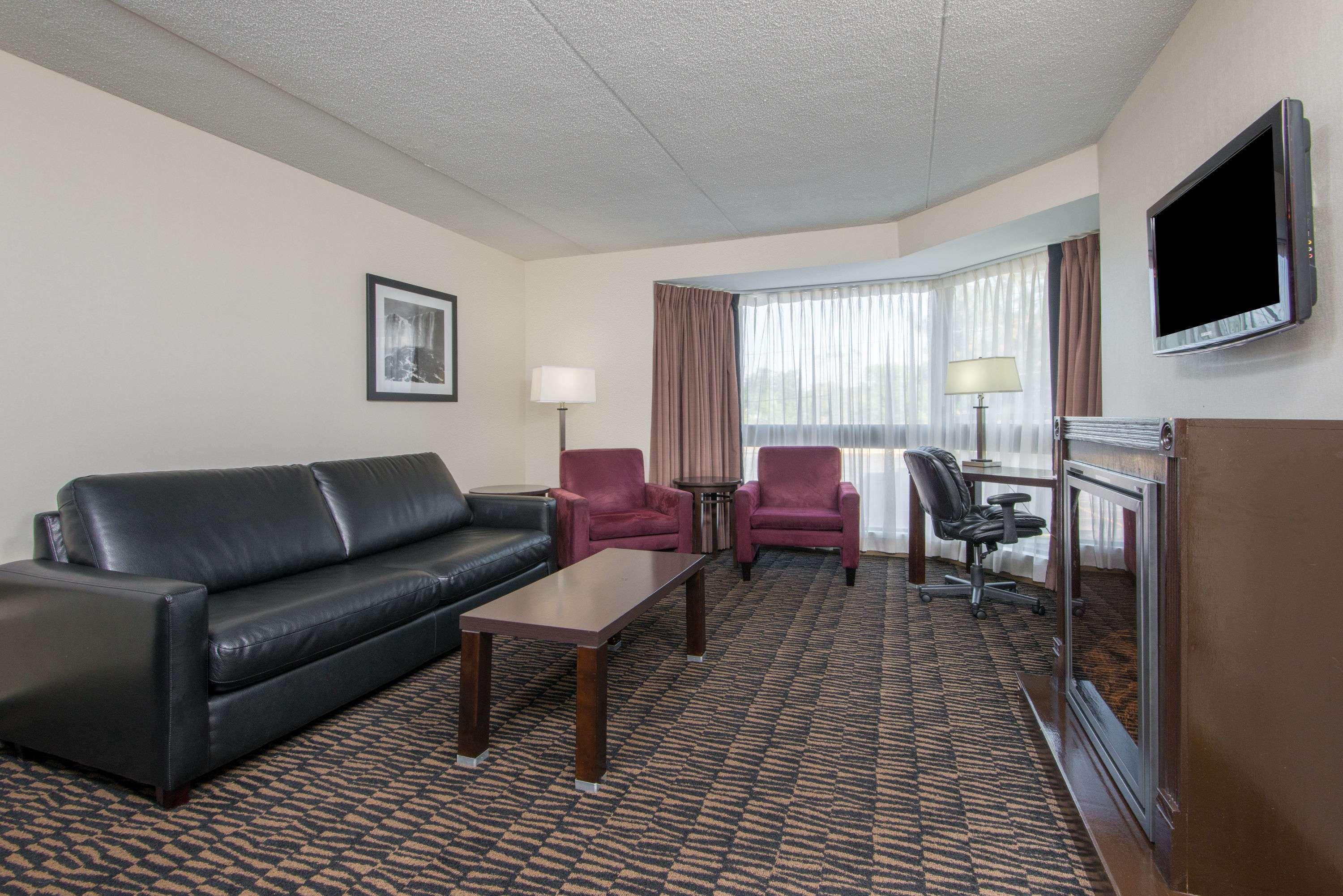 Ramada Plaza by Wyndham Niagara Falls Zewnętrze zdjęcie